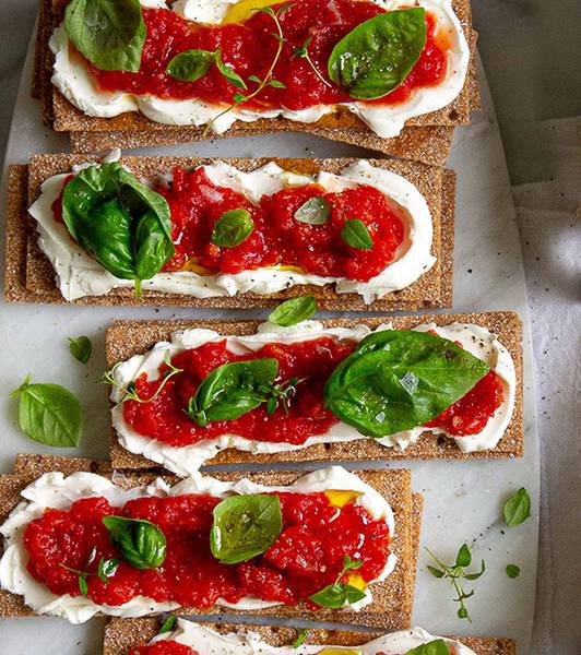 Garlic Tomato Crisps